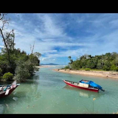 The Mangrove Villa Sematan Екстериор снимка